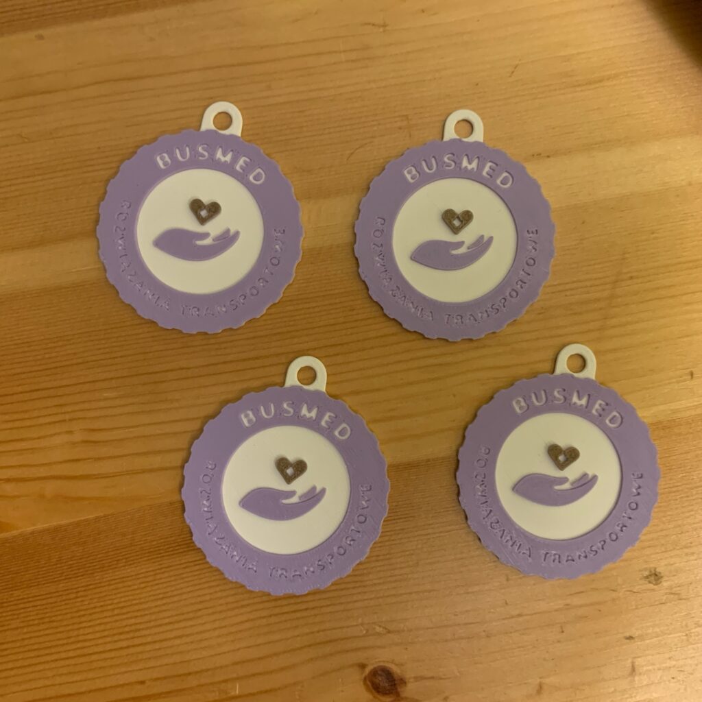 Peronalizowane zawieszki dla kluczy dla firmy BUSMED