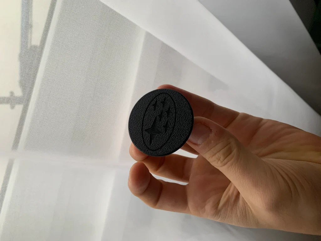 Zaślepka relingu z logiem